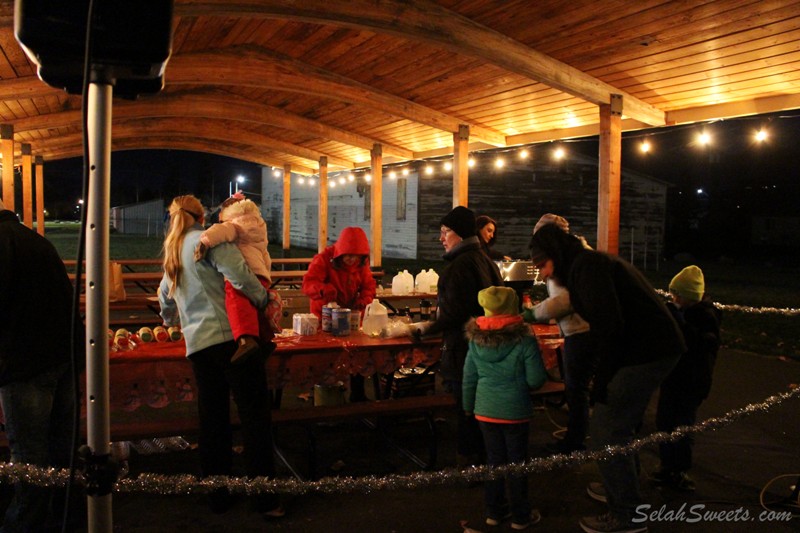Christmas Night in Naches
