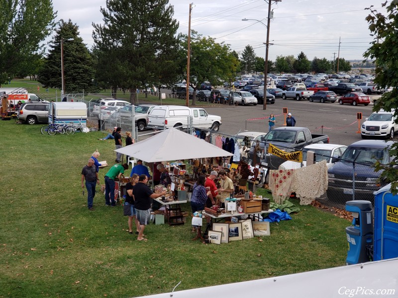 Kennewick Giant Swap Meet