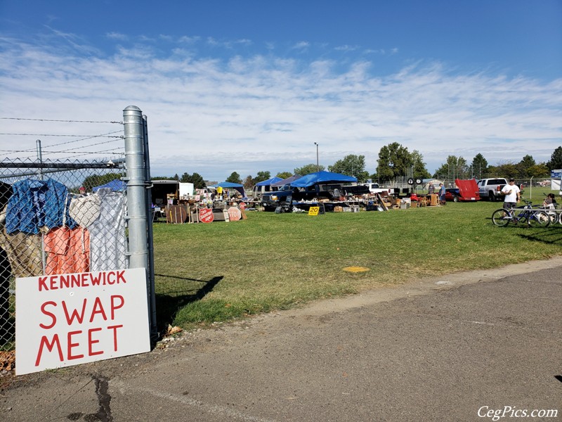 Kennewick Giant Swap Meet