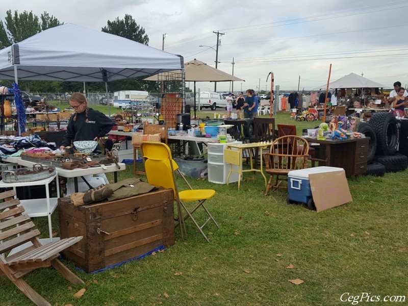 Kennewick Giant Swap Meet