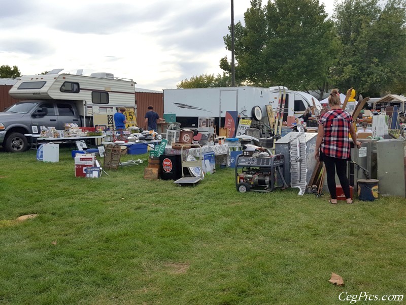 Kennewick Giant Swap Meet