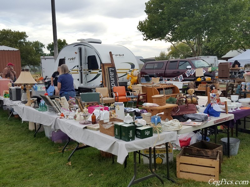 Kennewick Giant Swap Meet