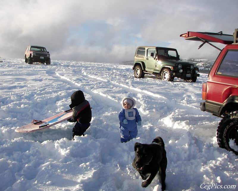 Kids Sledding 4x4 Trip